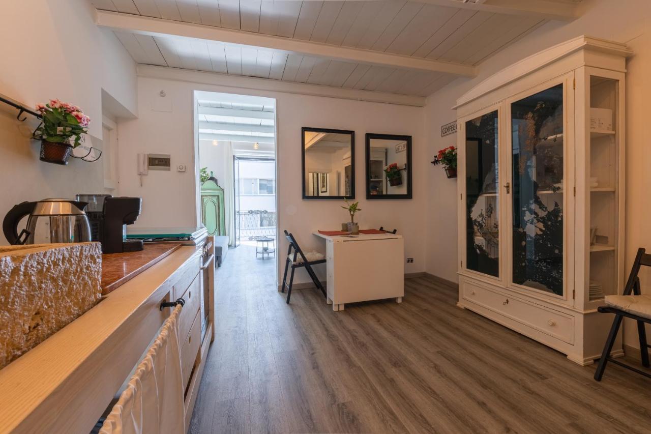 Elly Holiday House Палермо Екстериор снимка